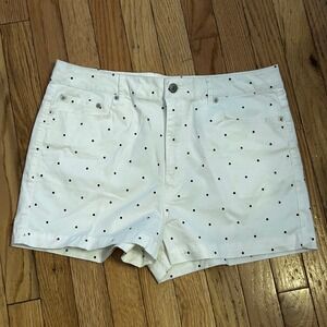 Forever 21 White‎ Shorts with Black Dots Size 31